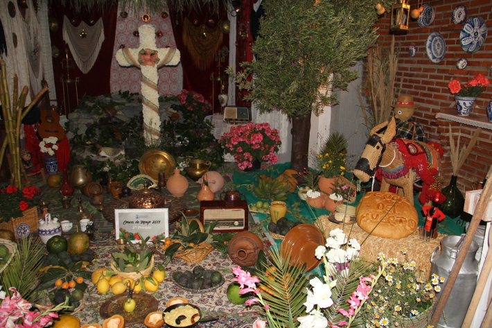 Una veintena de Cruces de Mayo llenarán de ambiente y alegría las calles y plazas de Almuñécar y La Herradura